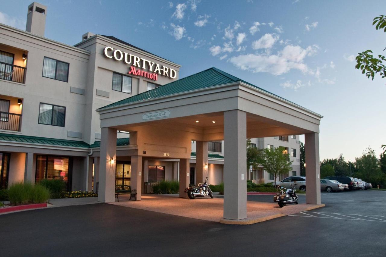 Courtyard By Marriott Colorado Springs South Hotel Exterior photo